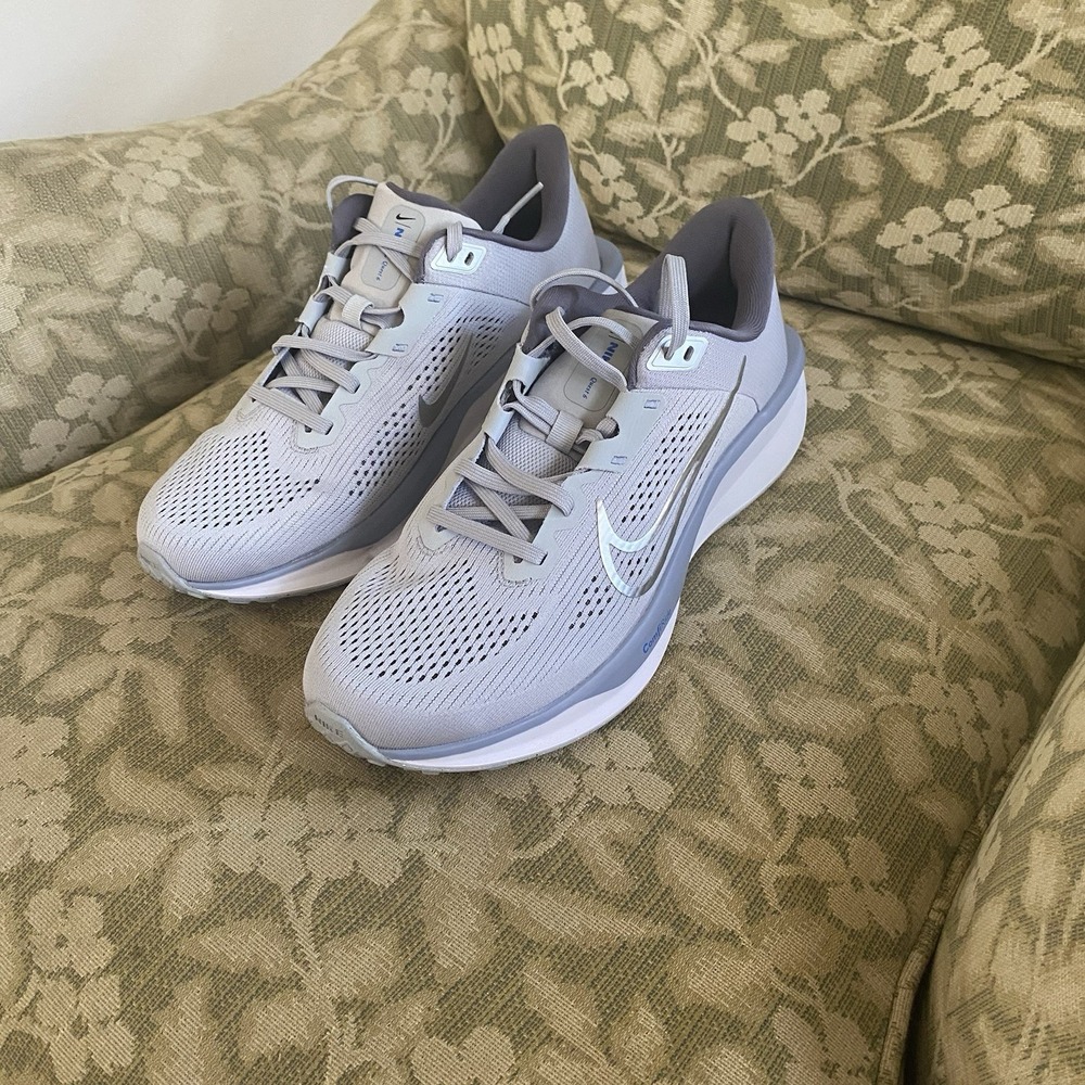NIKE Mens sz 8.5 Quest 6 Running Shoes LIGHT GRAY/GRAY FD6033-004 train exercise